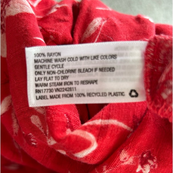 Universal Thread Red Floral Peasant Boho  Long Sleeve Top Blouse Size XS - Picture 7 of 9